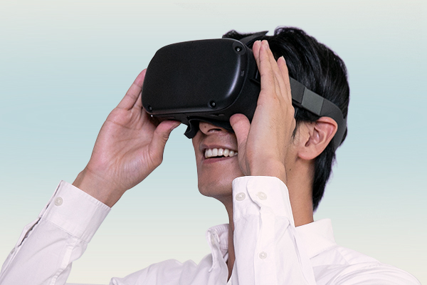 VR ヘッドセット各種